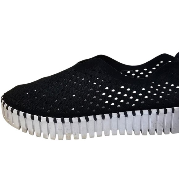 Ilse Jacobsen Tulip Perforated Slip On Shoes, Black, Platform,Size 39 / US 8.5-9 - Picture 8 of 9